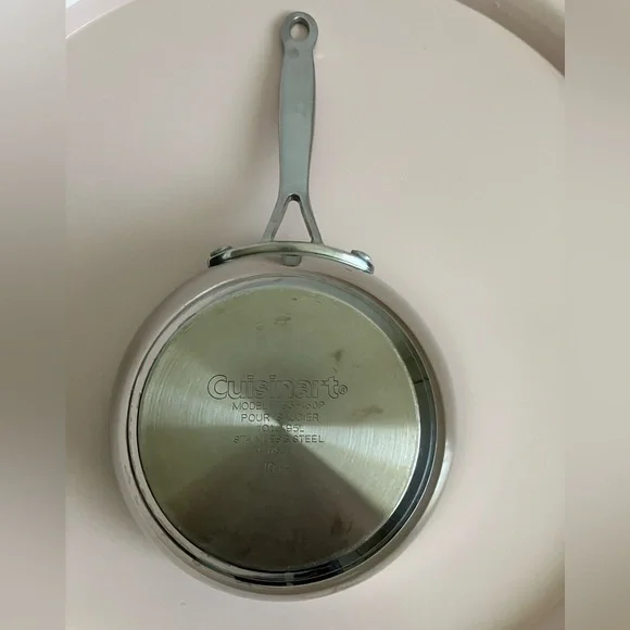 Cuisinart Stainless Steel Saucier 1.95L - Picture 2 of 3